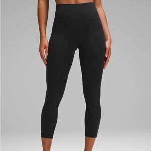 Lululemon Wunder Train 23 inch leggings